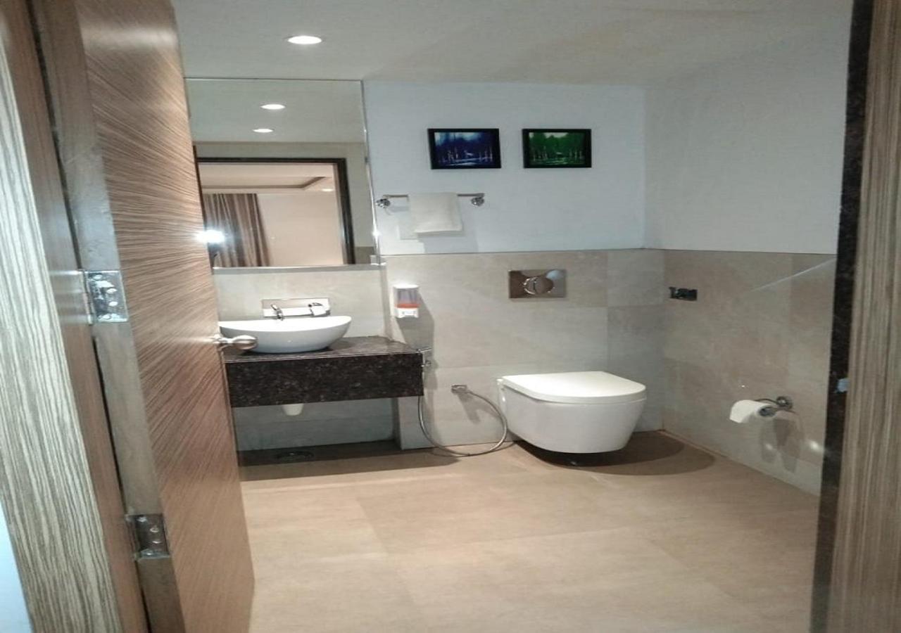 Hotel Amora - Rajnandgaon Raj Nandgaon Εξωτερικό φωτογραφία