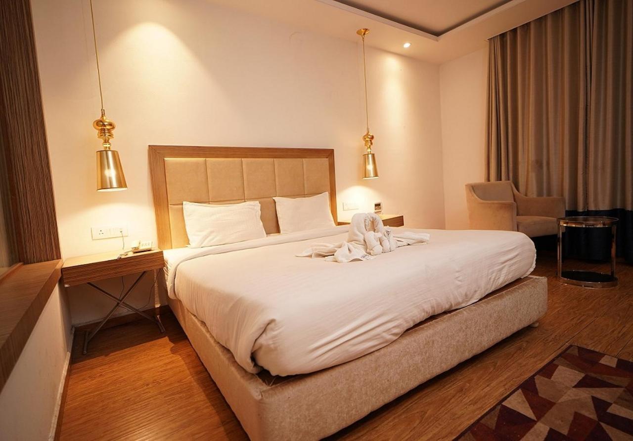 Hotel Amora - Rajnandgaon Raj Nandgaon Εξωτερικό φωτογραφία