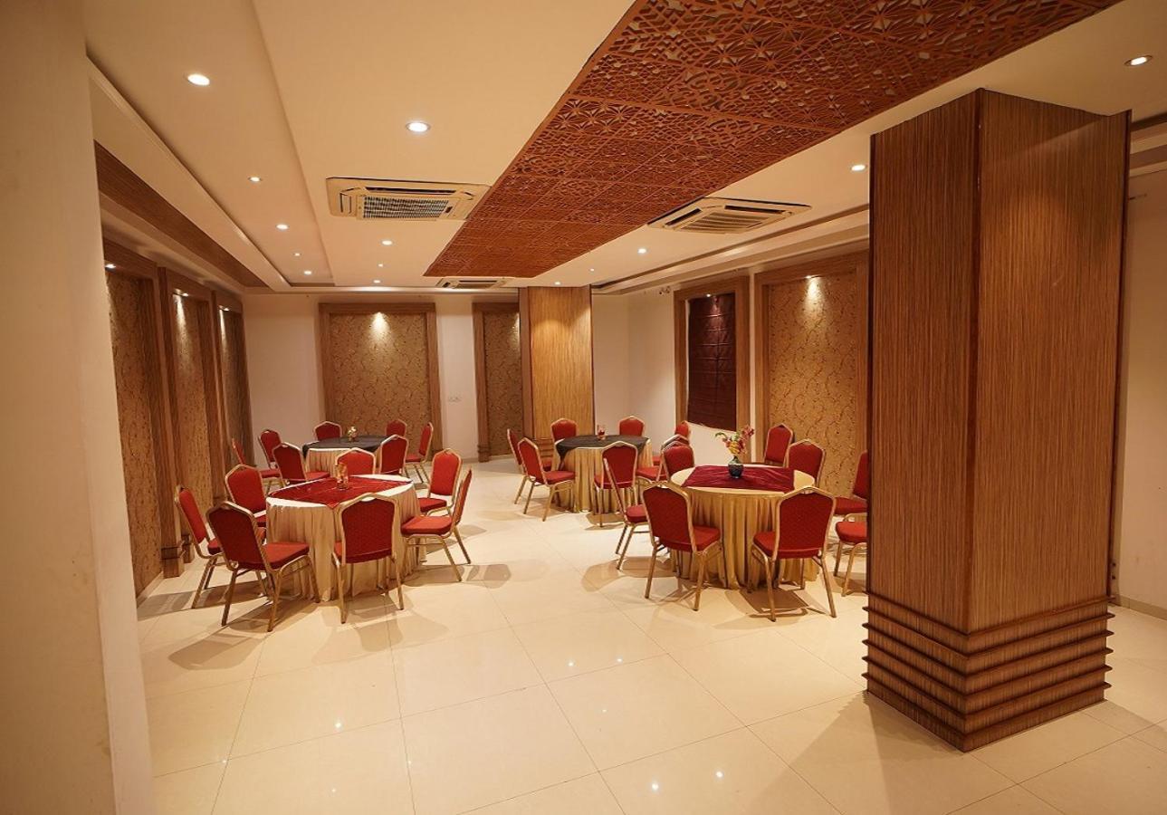 Hotel Amora - Rajnandgaon Raj Nandgaon Εξωτερικό φωτογραφία