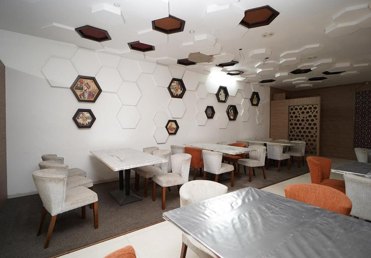 Hotel Amora - Rajnandgaon Raj Nandgaon Εξωτερικό φωτογραφία