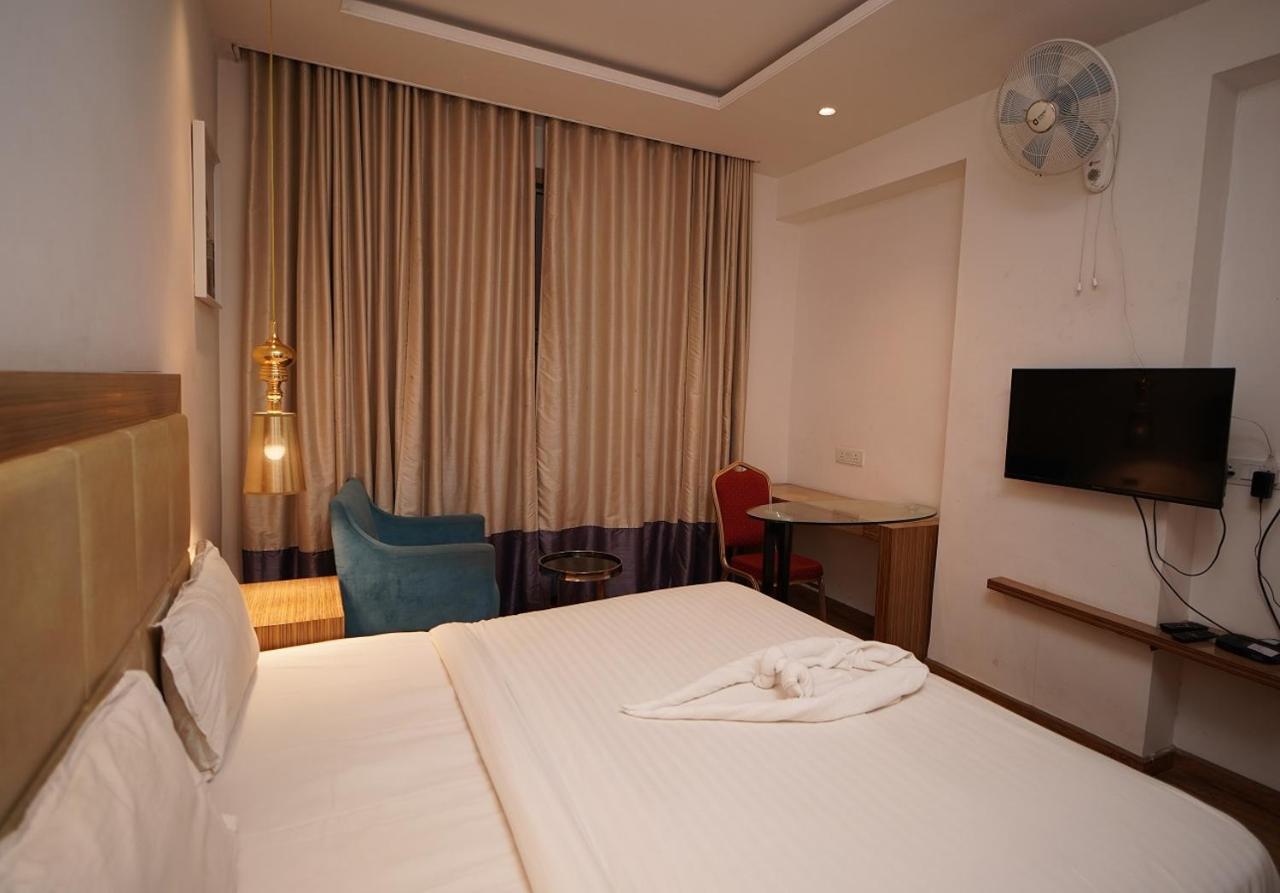 Hotel Amora - Rajnandgaon Raj Nandgaon Εξωτερικό φωτογραφία