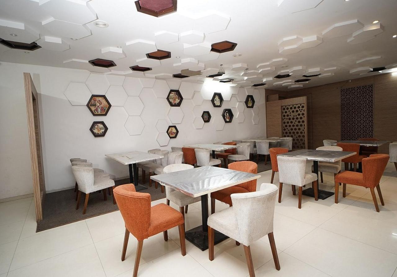Hotel Amora - Rajnandgaon Raj Nandgaon Εξωτερικό φωτογραφία