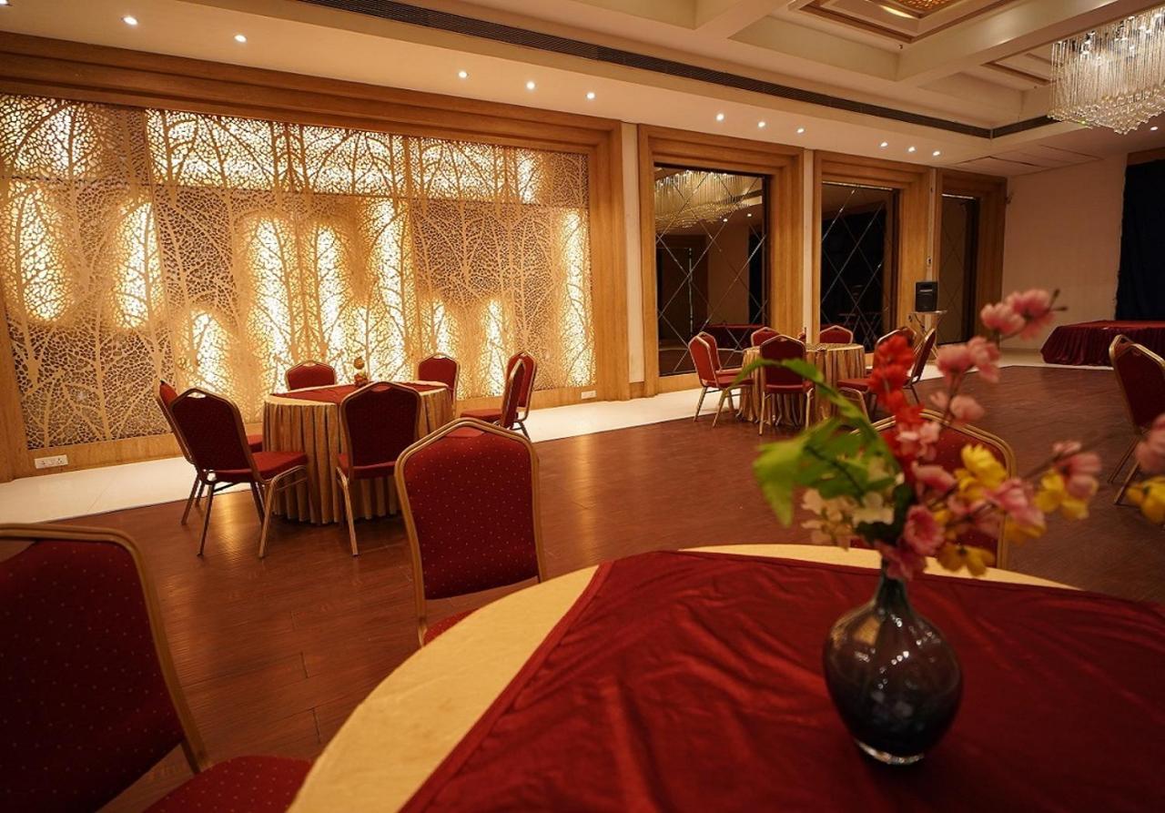 Hotel Amora - Rajnandgaon Raj Nandgaon Εξωτερικό φωτογραφία