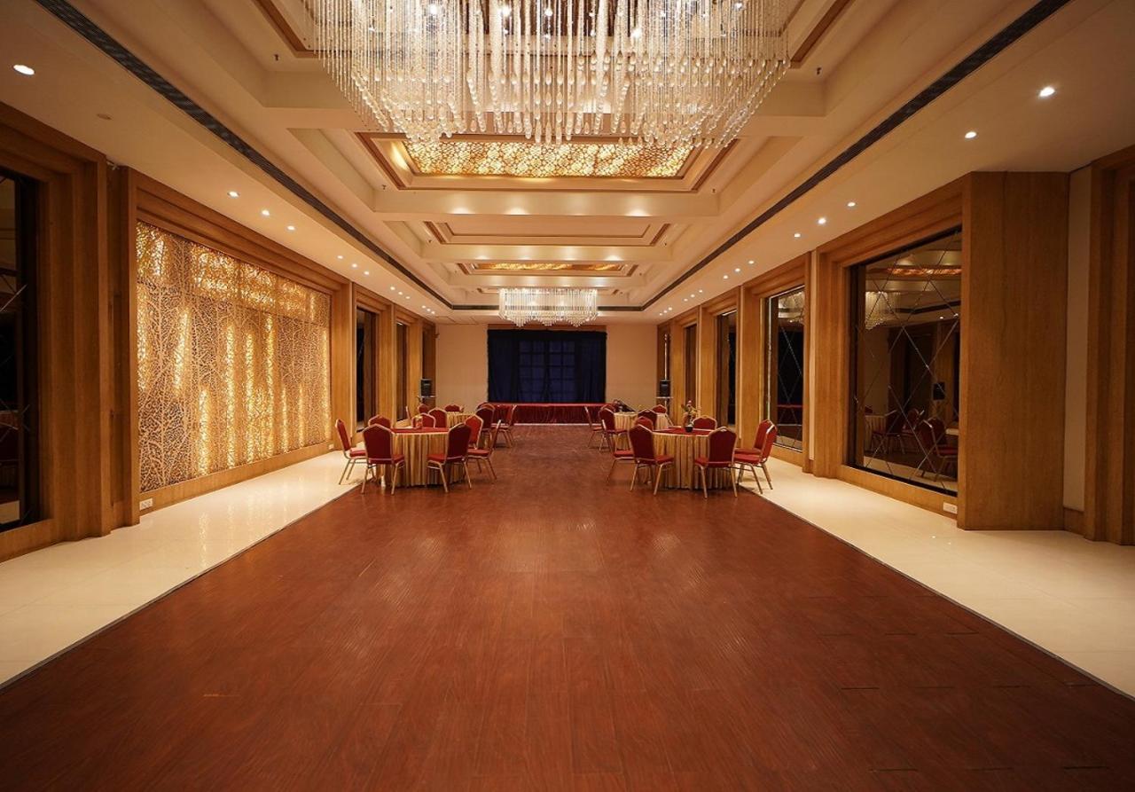 Hotel Amora - Rajnandgaon Raj Nandgaon Εξωτερικό φωτογραφία